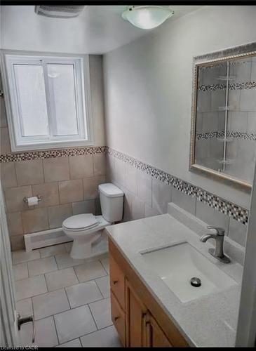 1-26 Woodfern Court, Kitchener, ON - Indoor Photo Showing Bathroom