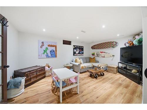 136 Braemar Avenue, Caledonia, ON - Indoor