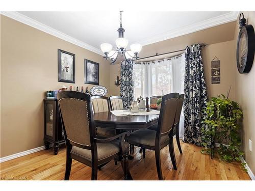 1486 Reynolds Avenue, Burlington, ON - Indoor Photo Showing Dining Room