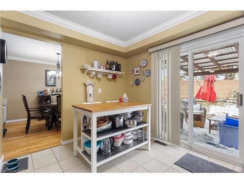 1486 Reynolds Avenue, Burlington, ON - Indoor Photo Showing Other Room