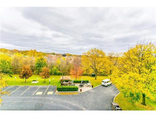 403-5080 Pinedale Avenue, Burlington, ON - Outdoor With View