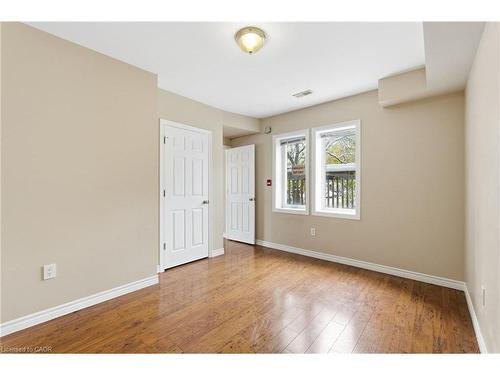 4-120 Sherman Avenue S, Hamilton, ON - Indoor Photo Showing Other Room