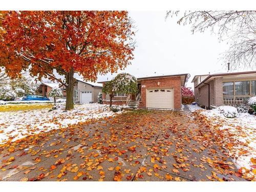 162 Solomon Crescent, Hamilton, ON - Outdoor