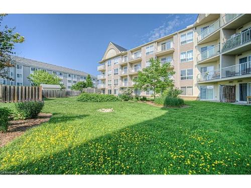 104-8 Harris Street, Cambridge, ON - Outdoor