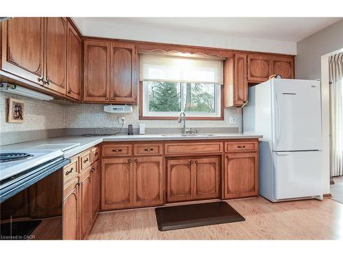 155 Shuh Avenue, Kitchener, ON - Indoor Photo Showing Kitchen