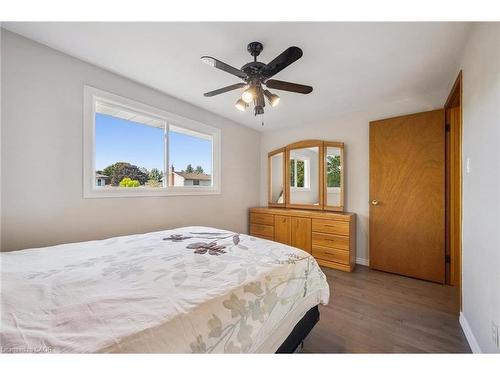 117 Partridge Place, Waterloo, ON - Indoor Photo Showing Bedroom