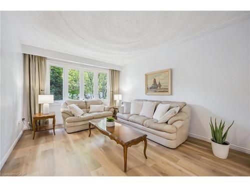 117 Partridge Place, Waterloo, ON - Indoor Photo Showing Living Room