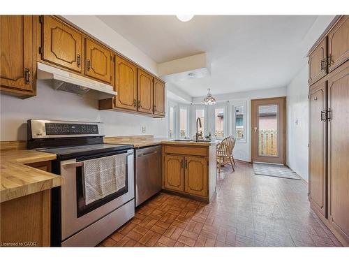 117 Partridge Place, Waterloo, ON - Indoor Photo Showing Kitchen