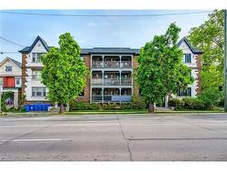 5-312 Aberdeen Avenue  Hamilton, ON L8P 2R5