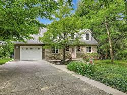 931 Montgomery Drive  Ancaster, ON L9G 3H6