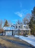 931 Montgomery Drive  Ancaster, ON L9G 3H6