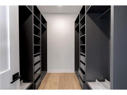 684 Peele Boulevard, Burlington, ON - Indoor