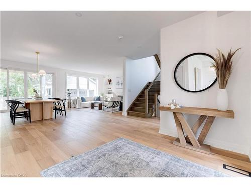 684 Peele Boulevard, Burlington, ON - Indoor