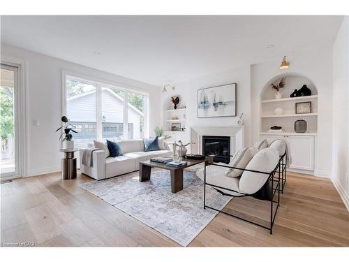 684 Peele Boulevard, Burlington, ON - Indoor Photo Showing Living Room With Fireplace