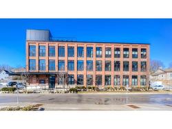 105-24 Cedar Street  Cambridge, ON N1S 0B2