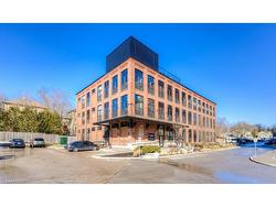 105-24 Cedar Street  Cambridge, ON N1S 0B2