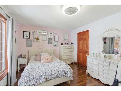 3810 River Road, Caledonia, ON - Indoor Photo Showing Bedroom