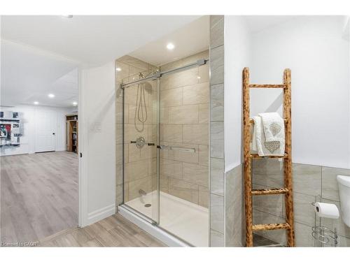 3810 River Road, Caledonia, ON - Indoor Photo Showing Bathroom