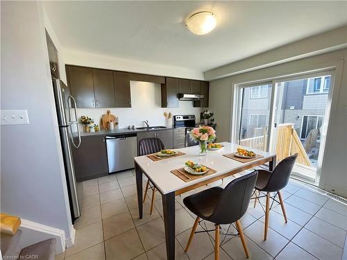49-12 Poplar Drive, Cambridge, ON - Indoor Photo Showing Dining Room