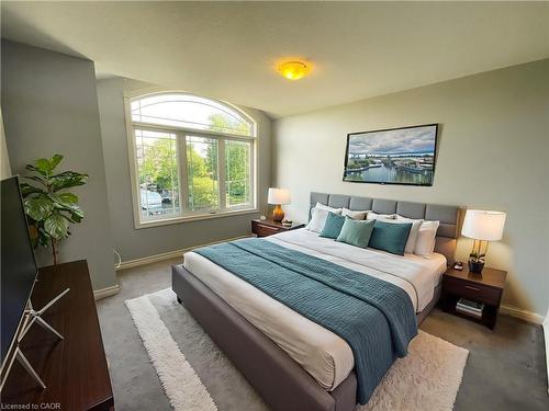 49-12 Poplar Drive, Cambridge, ON - Indoor Photo Showing Bedroom