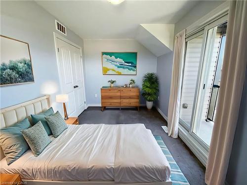 49-12 Poplar Drive, Cambridge, ON - Indoor Photo Showing Bedroom