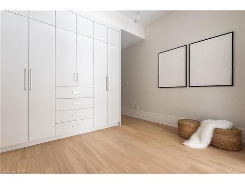 414 Belvenia Road, Burlington, ON - Indoor