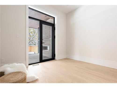 414 Belvenia Road, Burlington, ON - Indoor Photo Showing Other Room
