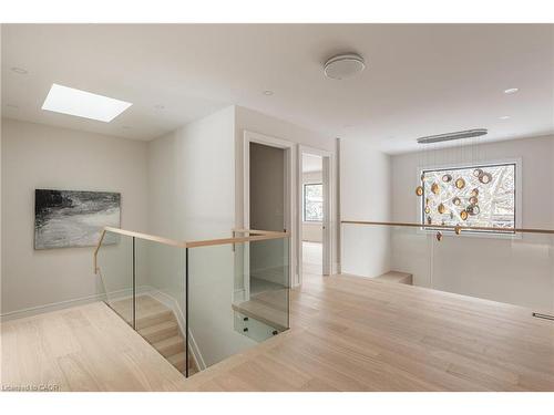 414 Belvenia Road, Burlington, ON - Indoor Photo Showing Other Room