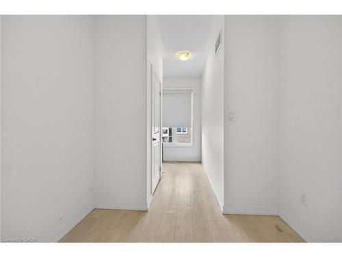 205 Sabina Drive, Oakville, ON - Indoor Photo Showing Other Room