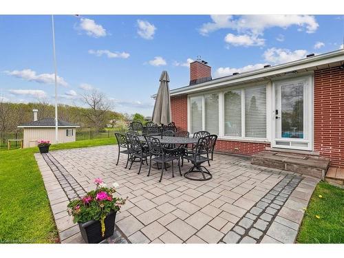 10 Azalea Court, Stoney Creek, ON - Outdoor