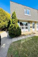 30A Helene Crescent  Waterloo, ON N2L 5E5