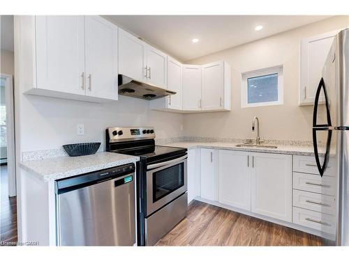 152 Sanford Avenue S, Hamilton, ON 