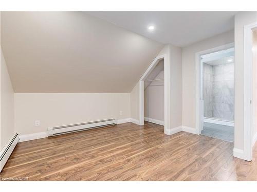 152 Sanford Avenue S, Hamilton, ON 