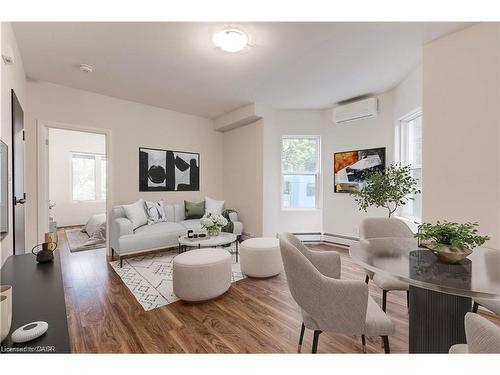 152 Sanford Avenue S, Hamilton, ON 