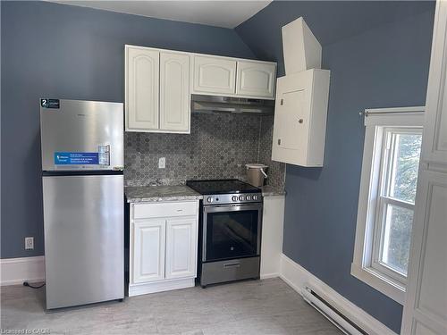 202 Nelson Street, Brantford, ON - Indoor Photo Showing Kitchen