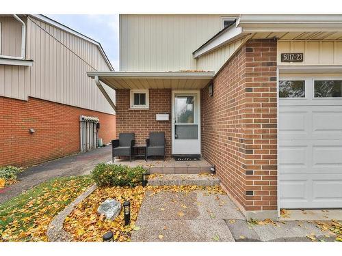 23-5017 Pinedale Avenue, Burlington, ON - Outdoor With Exterior