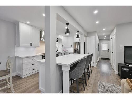 23-5017 Pinedale Avenue, Burlington, ON - Indoor