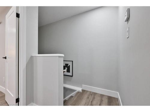 23-5017 Pinedale Avenue, Burlington, ON - Indoor Photo Showing Other Room