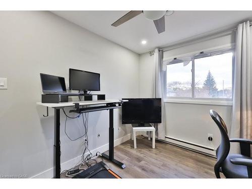 23-5017 Pinedale Avenue, Burlington, ON - Indoor Photo Showing Other Room