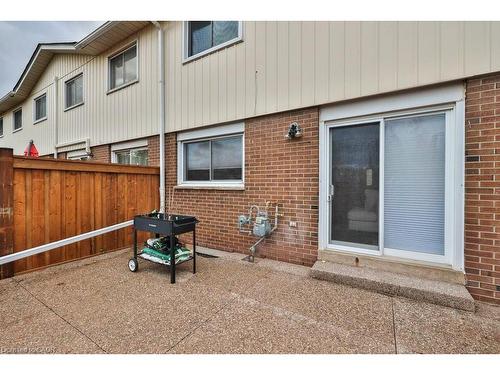 23-5017 Pinedale Avenue, Burlington, ON - Outdoor With Exterior