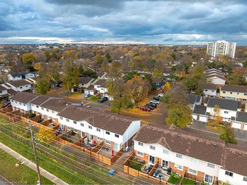 23-5017 Pinedale Avenue, Burlington, ON - Outdoor With View