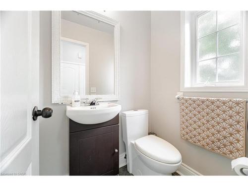 2676 Castle Hill Crescent, Oakville, ON - Indoor Photo Showing Bathroom