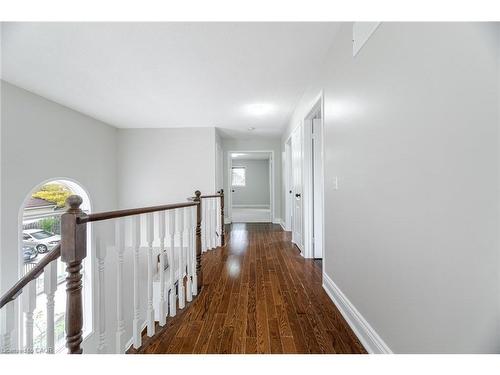 2676 Castle Hill Crescent, Oakville, ON - Indoor Photo Showing Other Room