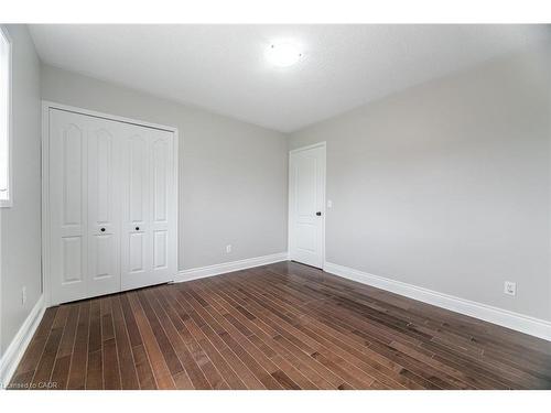 2676 Castle Hill Crescent, Oakville, ON - Indoor Photo Showing Other Room