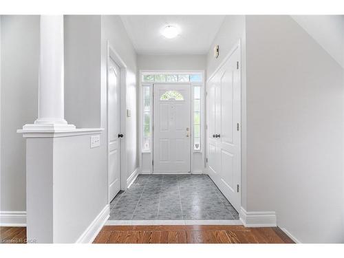 2676 Castle Hill Crescent, Oakville, ON - Indoor Photo Showing Other Room