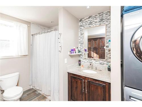 199 Kimberly Drive, Hamilton, ON - Indoor Photo Showing Bathroom