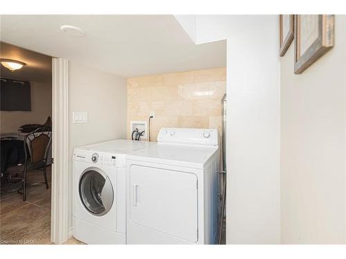 199 Kimberly Drive, Hamilton, ON - Indoor Photo Showing Laundry Room