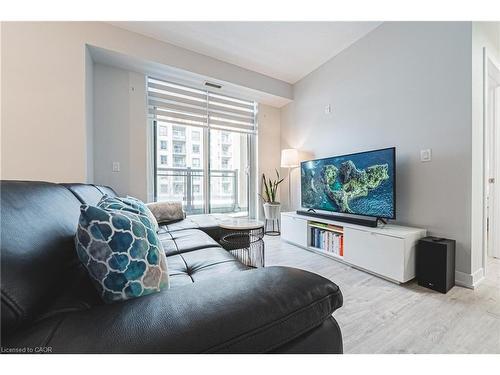 329-2486 Old Bronte Road, Oakville, ON - Indoor Photo Showing Other Room