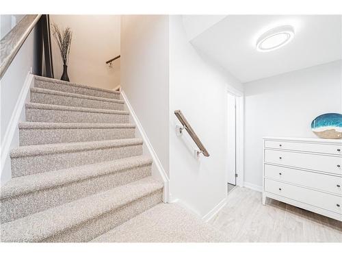 329-2486 Old Bronte Road, Oakville, ON - Indoor Photo Showing Other Room