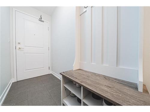 329-2486 Old Bronte Road, Oakville, ON - Indoor Photo Showing Other Room